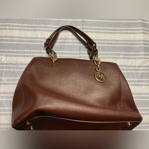 Vintage Michael Kors Cynthia Saffiano brown leather handbag.